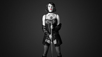 Emma Stone in Cabaret, Monochrome style, Meldliivienn , Hollywood actress HD wallpaper