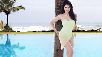 Manisha Kelkar, manisha-kelkar, indian-celebrities, girls, desi-girls HD wallpaper