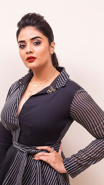 Sreemukhi, model, anchor HD phone wallpaper