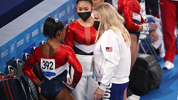 Simone Biles, Nach Welt archives, Gymnastics legend, Inspiring journey HD wallpaper