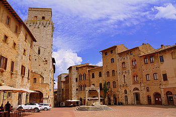 Festival in San Gimignano, Music and theater, Cultural event, Medieval atmosphere HD wallpaper