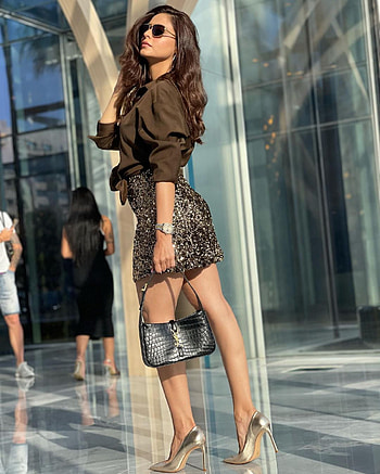 Aamna, joint, street fashion HD phone wallpaper