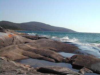 Lake Superior, Shoreline views, From the edge HD wallpaper