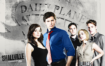 Smallville , Background , Eye-catching design, Visual appeal HD wallpaper