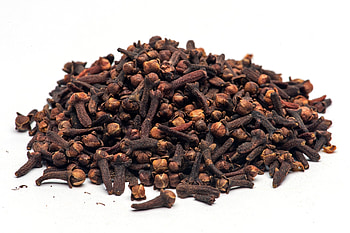 Cloves extravaganza, Spice-filled , Fragrant delight, Aromatic paradise HD wallpaper