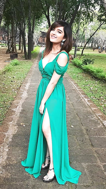 Shirley Setia, Beautiful Shirley Setia HD phone wallpaper