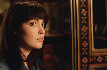 Wicker Park love, Haunting memories, Forbidden desires, Twisted fate HD wallpaper