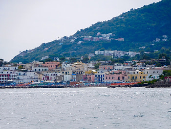 Houses by the sea Italy, sea, holdiays, Italy, houses, sun HD wallpaper