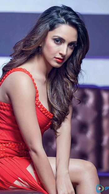 Kiara Advani, Beautiful, Bollywood, Heroine HD phone wallpaper