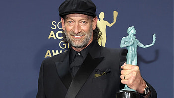 Troy Kotsur, Deanne Bray, Coda star, SAG award winner HD wallpaper