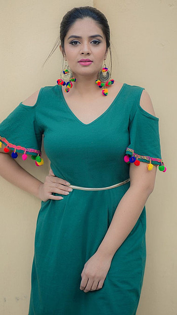 Sreemukhi, telugu actress, model HD phone wallpaper
