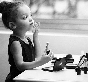 Little Lady, fashion, white, black, graphy, cool HD wallpaper