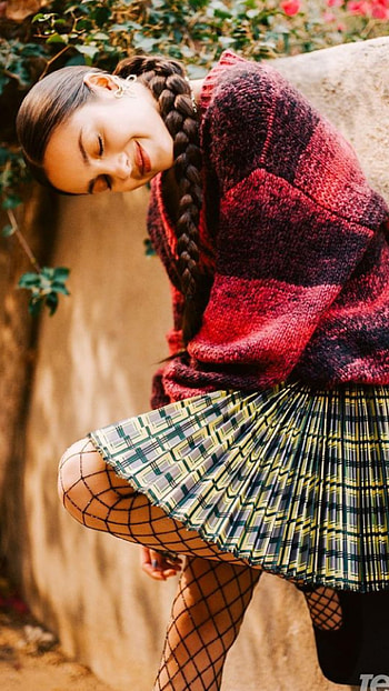 Olivia Rodrigo, singer, 2021 HD phone wallpaper