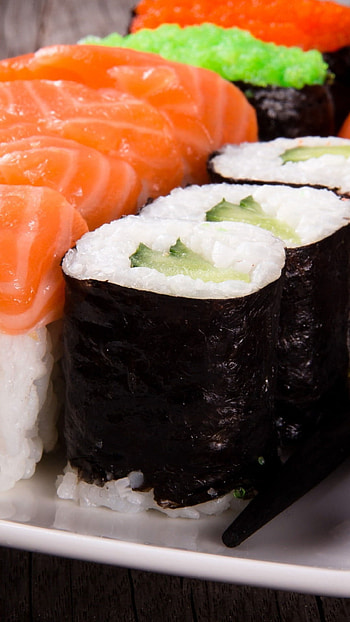 Sushi rolls , Japanese cuisine, High-quality , Appetizing HD phone wallpaper