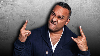 Russell Peters, Deported World Tour, Comedy phenomenon, Laughter extravaganza HD wallpaper