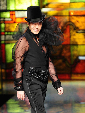 John Galliano, Fashion speaks, Galliano's words, Fashion industry HD phone wallpaper
