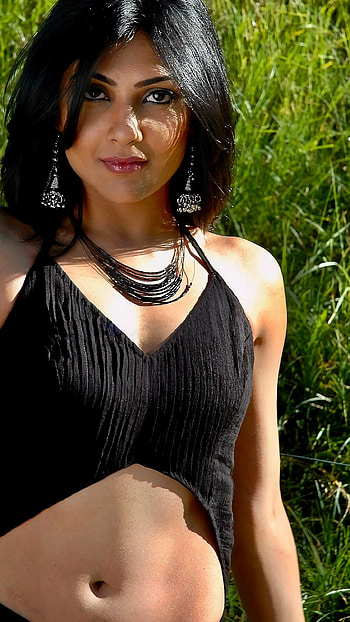 Kamilini mukarjee, telugu actress, , navel HD phone wallpaper