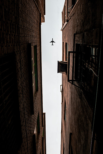 Building, Miscellanea, Miscellaneous, Flight, Plane, Airplane, Bottom View HD phone wallpaper