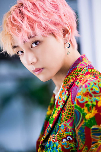 V (BTS), , Posted by Ryan Peltier, BTS V HD phone wallpaper