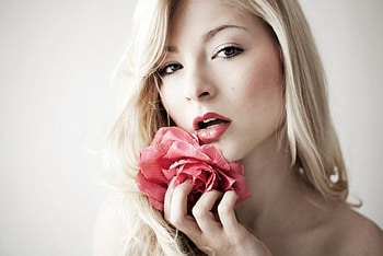sweet rose girl, great, awesome, blonde, , cute, , outstanding, wonderful, beauty, nice, rose, flower, fantastic, amazing, adorable, marvellous, stunning, sweet, girl, beautiful, super, people, woman, pretty, skyphoenixx1 HD wallpaper
