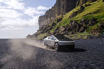 Tesla Cybertruck Ultra : Rugged Elegance on the Road, vehicle, Tesla, Tesla Cybertruck HD wallpaper