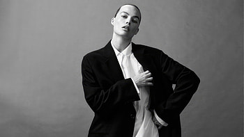 Margot Robbie M Le Magazine Du Monde 2023, margot-robbie, celebrities, girls, hoot, monochrome, black-and-white HD wallpaper