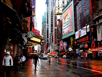 New York Streets, Overcast atmosphere, Advertising buildings HD wallpaper