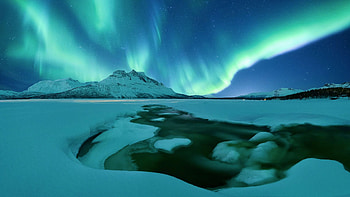 Arctic delights, northern Norway, northern lights, snow, landscape, sky, mountains, aurora HD wallpaper