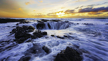Beautiful sunset at Thor's Well, Oregon, sea, clouds, colors, USA, sky, rocks HD wallpaper