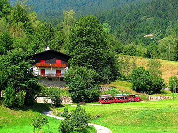 Trentino-Alto Adige, trentino alto adige, trentino, italy, forests, beautiful, grass, houses, green, trees, nature HD wallpaper
