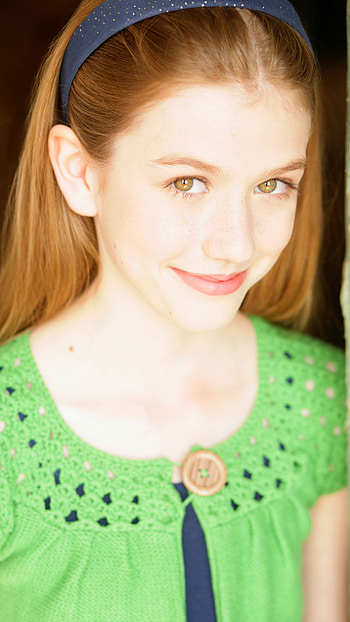 Katerina McNamara, hollywood actress, model HD phone wallpaper