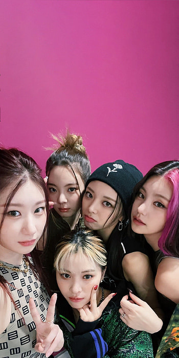ITZY , backgrounds, Visual splendor, Fan favorites HD phone wallpaper