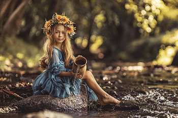 Little Girl, Pitcher, Pose, Wreath, Look HD wallpaper