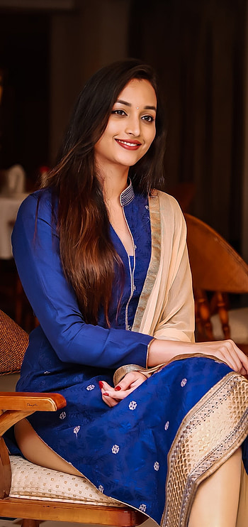 Srinidhi Shetty, reena, hair, KGF HD phone wallpaper