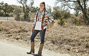 Cowgirl Style, cowgirl, brunette, fence, trees, jewelry, boots, fringe HD wallpaper