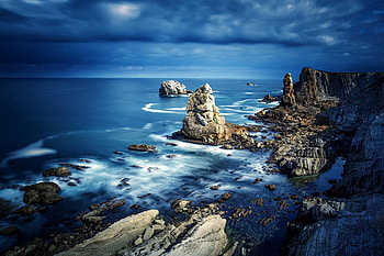 Rocky coastline, coastline, rocky, oceasn, nature, beach HD wallpaper
