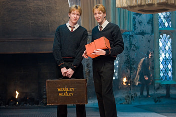 Fred Weasley, George Weasley, Weasley twins, Harry Potter characters HD wallpaper