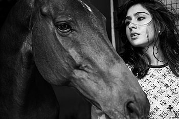 Black & White, Celebrity, Sara Ali Khan HD wallpaper