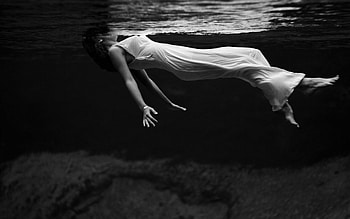 swiming, underwater, model, dark, beauty HD wallpaper