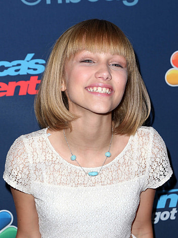 Grace VanderWaal, Sexy , Hottest lady, Geeks on Coffee HD phone wallpaper
