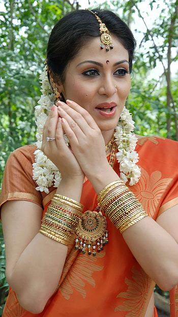 Sada, telugu actress, saree beauty HD phone wallpaper