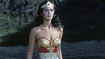 Lynda Carter, Possible Wonder Woman, DC Universe speculation, Multiverse theory HD wallpaper