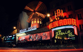 Moulin Rouge, Visual splendor, Waltzing to dom, Surreal romance HD wallpaper