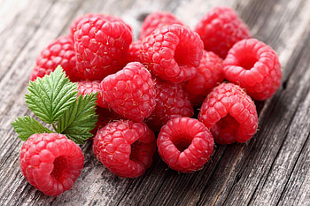 Juicy red berries, Sweet and tangy, Rich flavor profile, Vibrant and fresh HD wallpaper