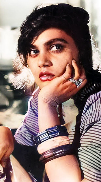Silk Smitha, multilingual actress HD phone wallpaper