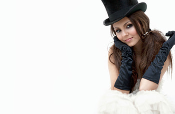 Victoria Justice, entertainment, gloves, singer, beautiful, people, actresses, celebrity, music, hat HD wallpaper