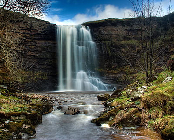 Hellgill Force Waterfalls, falls, water, rock, stream HD wallpaper