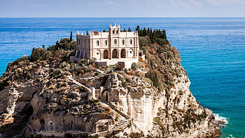 Santa Maria Monastery, Tropea, Italy HD wallpaper