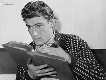 Peter O'Toole, Maddening facts, Hollywood's hellraiser HD wallpaper