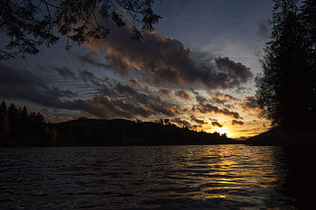 Nature, Water, Rivers, Sunset, Glare HD wallpaper